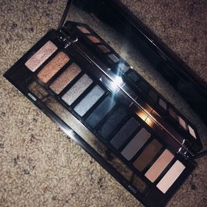 Urban Decay Smoked Palette